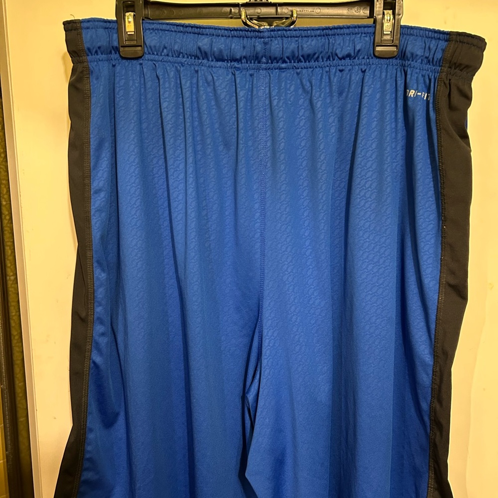 Nice Men’s Nike Dri Fit Blue “Ky” Shorts W/Black Accents & Side Pockets, Sz 2XL - Picture 3 of 6
